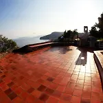 - With Amazing Seaview Сasa de vacaciones Finale Ligure