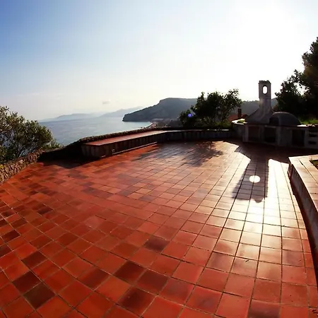 - With Amazing Seaview בית נופש פינאלה ליגורה