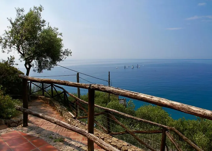 - With Amazing Seaview * 피날레리구레